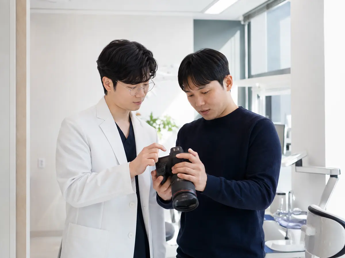 의료진의 경력과 담당 진료 정보를 검증하는 콘텐츠 팀
